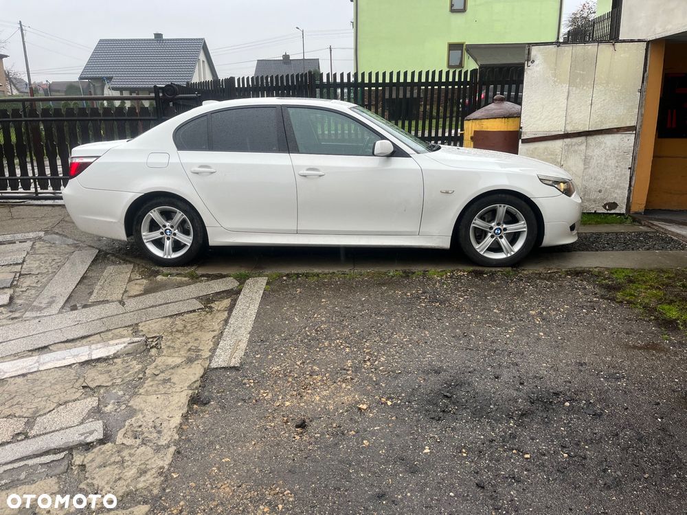 BMW Seria 5 535i xDrive - 14