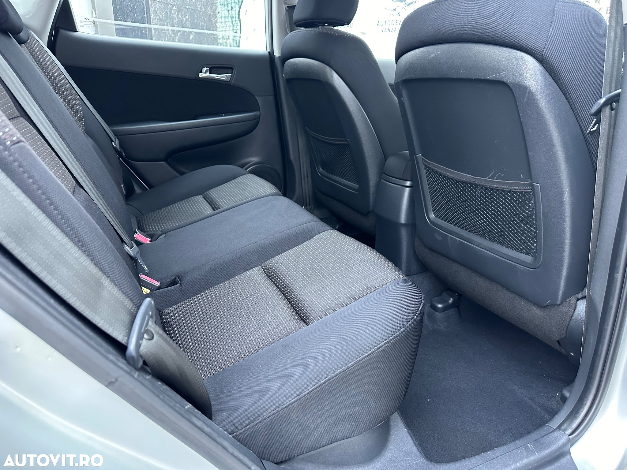 Hyundai i30 1.6 Automatik Comfort - 14