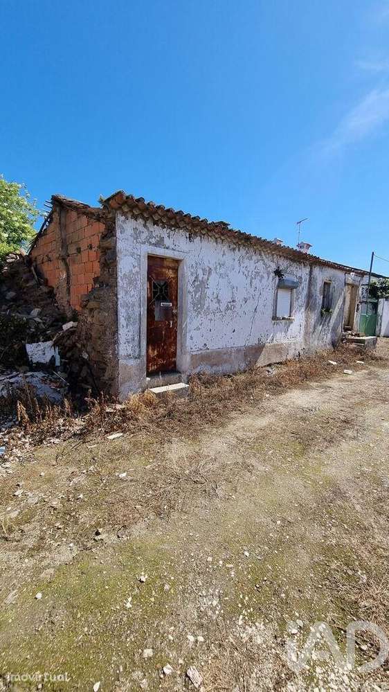 Casa de aldeia T2 em Serra e Junceira de 128,00 m2 - Grande imagem: 3/28