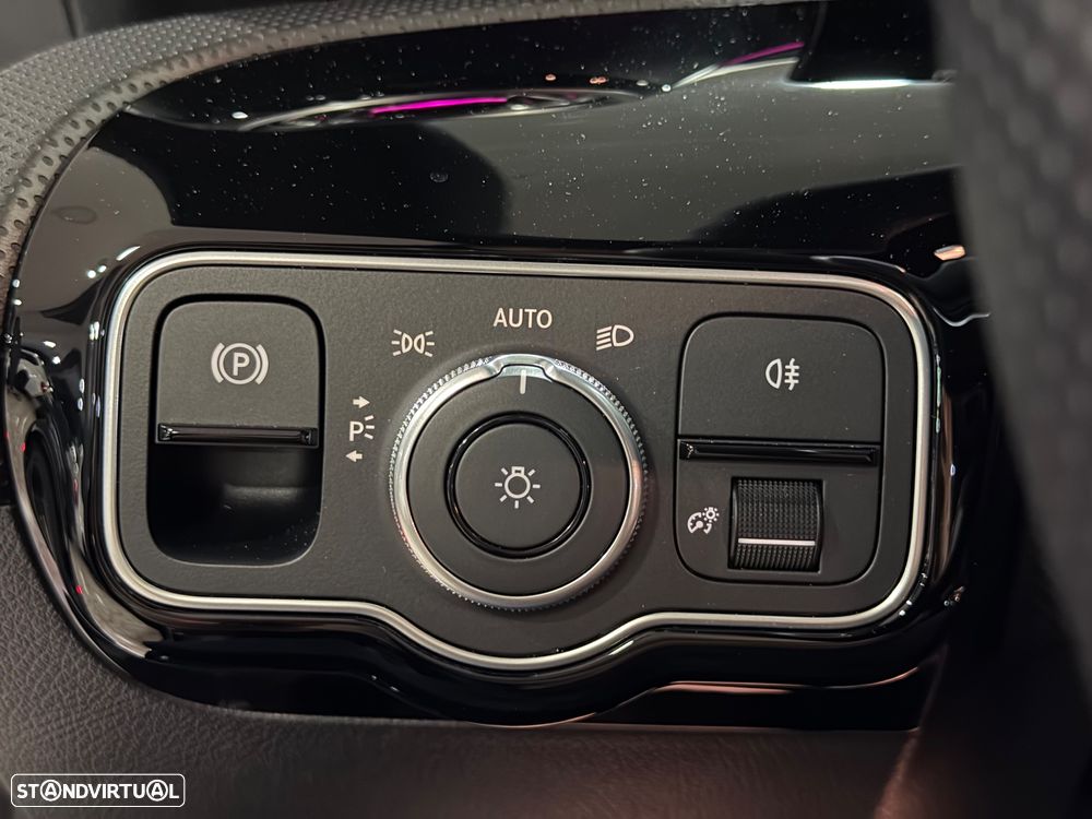Mercedes-Benz CLA 250 e 8G-DCT AMG Line Advanced Plus - 15
