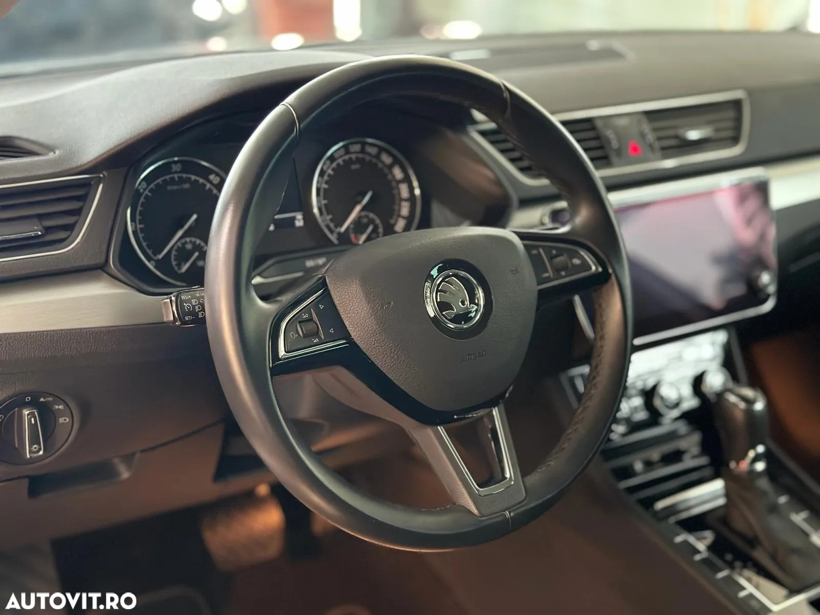 Skoda Superb 2.0 TDI DSG Ambition - 3