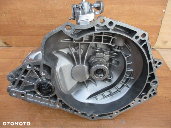 OPEL VECTRA C ASTRA H ZAFIRA B 1.6 1.8 SKRZYNIA 5 biegów na linki C418 C429