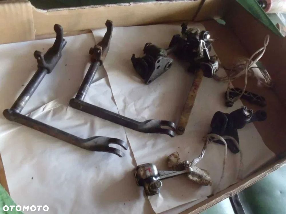 łapa widełki cięgno wybierak sprzęgła biegów lewarek lupo arosa polo - 2