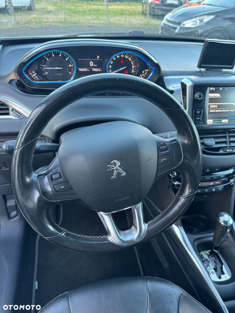 Peugeot 2008 1.6 VTi Allure - 26