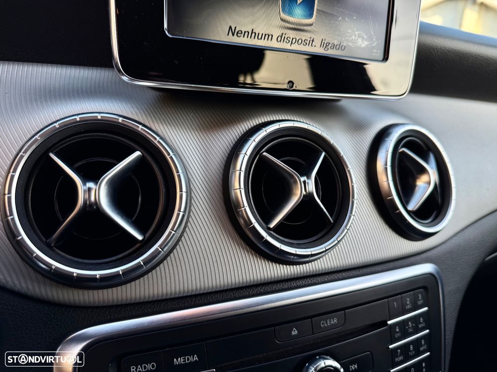 Mercedes-Benz CLA 180 d Shooting Brake - 21