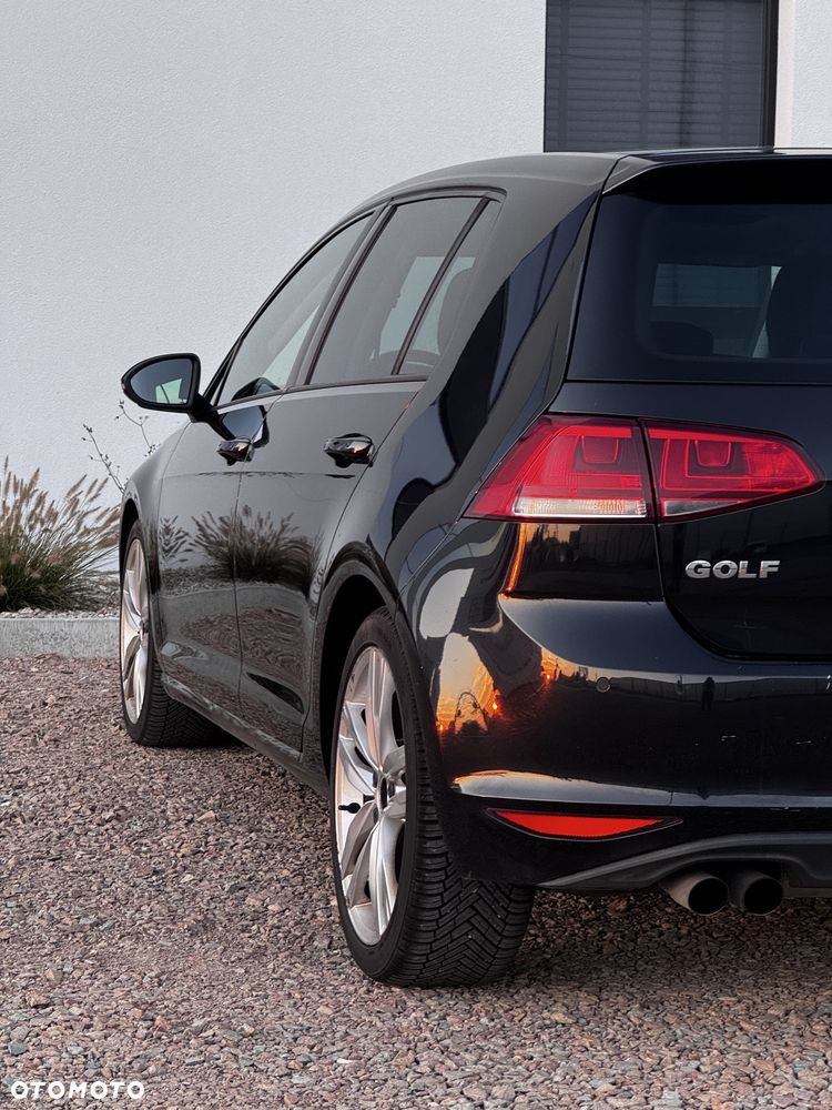 Volkswagen Golf - 12