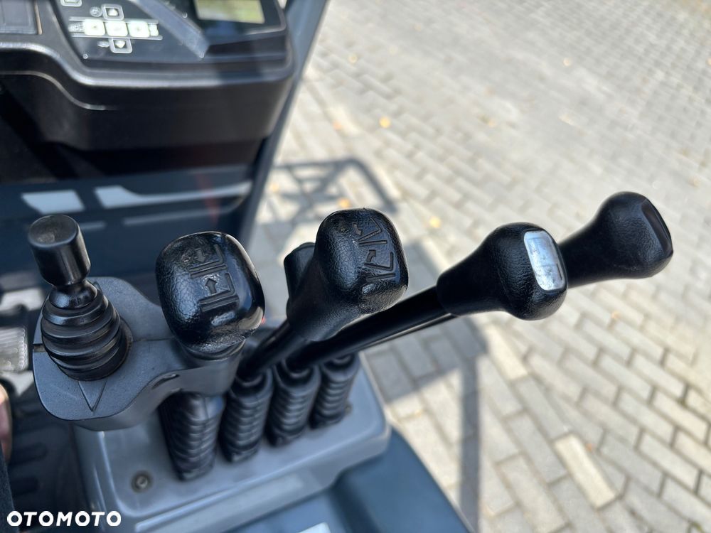 Toyota wózek widłowy  7FBEST15 wolny skok 5,5M TRIPLEX 4 SEKCJE DLA SADOWNIKA - 10