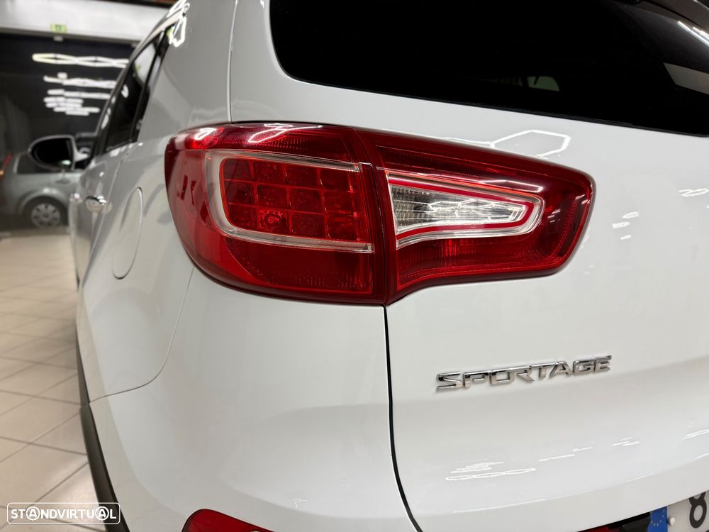 Kia Sportage 1.7 CRDI ISG LX - 8