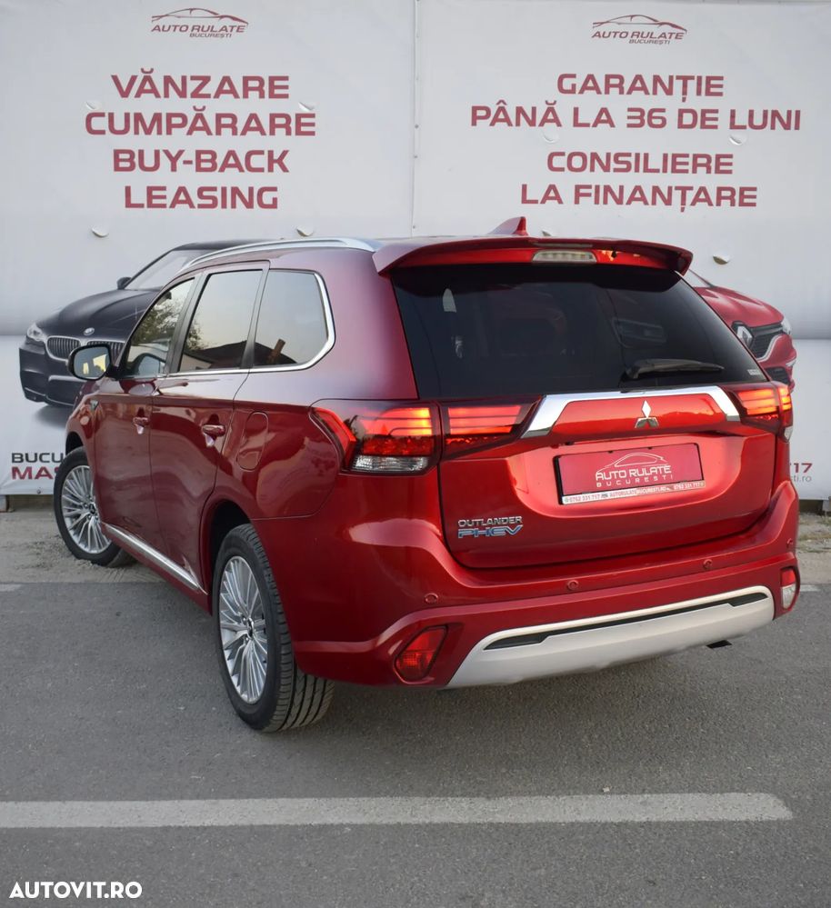 Mitsubishi Outlander - 6