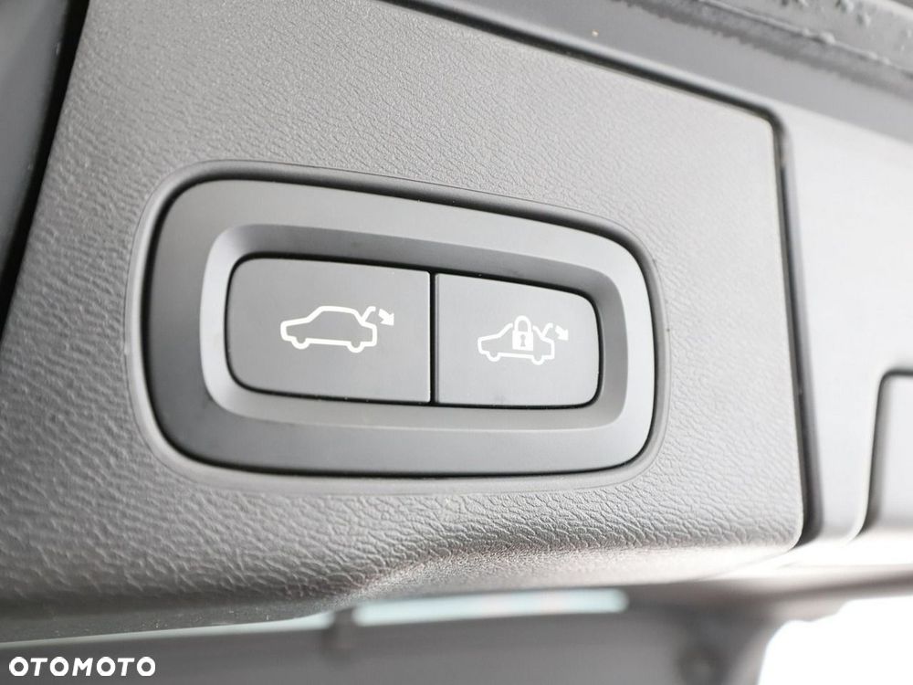 Volvo XC 60 T6 Plug-In Hybrid AWD Inscription Expression - 36