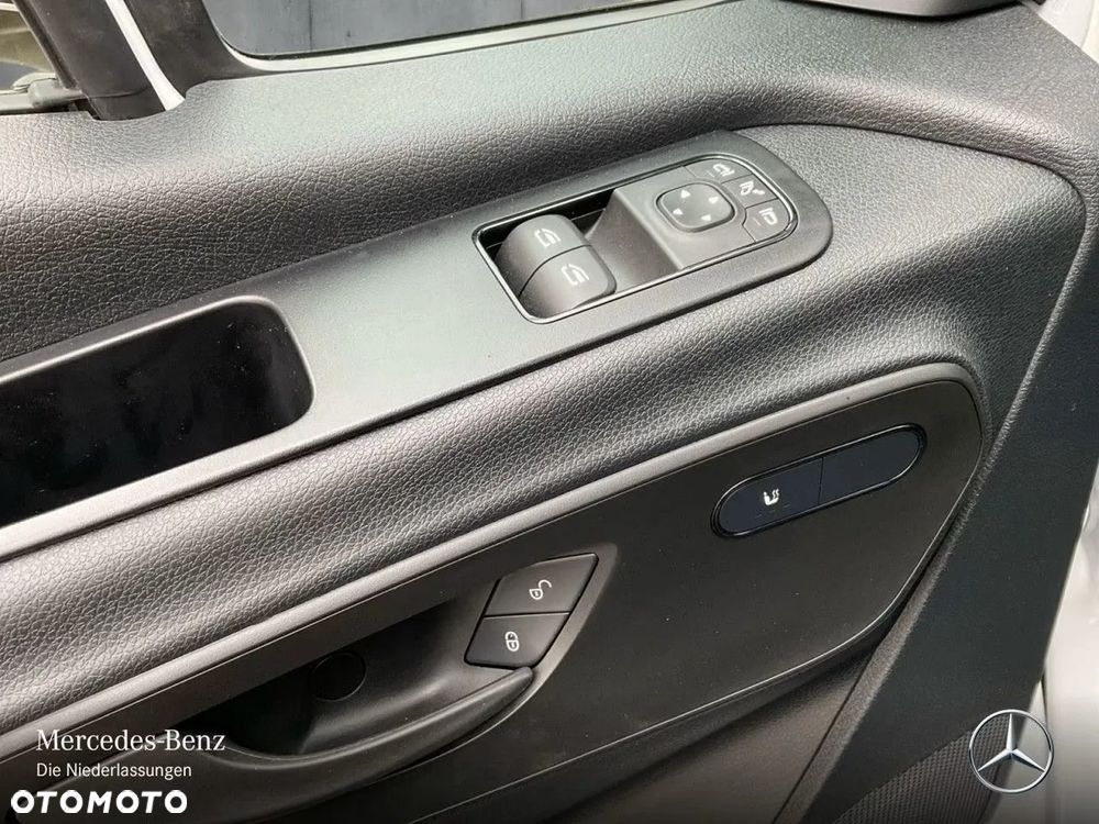 Mercedes-Benz Sprinter - 14
