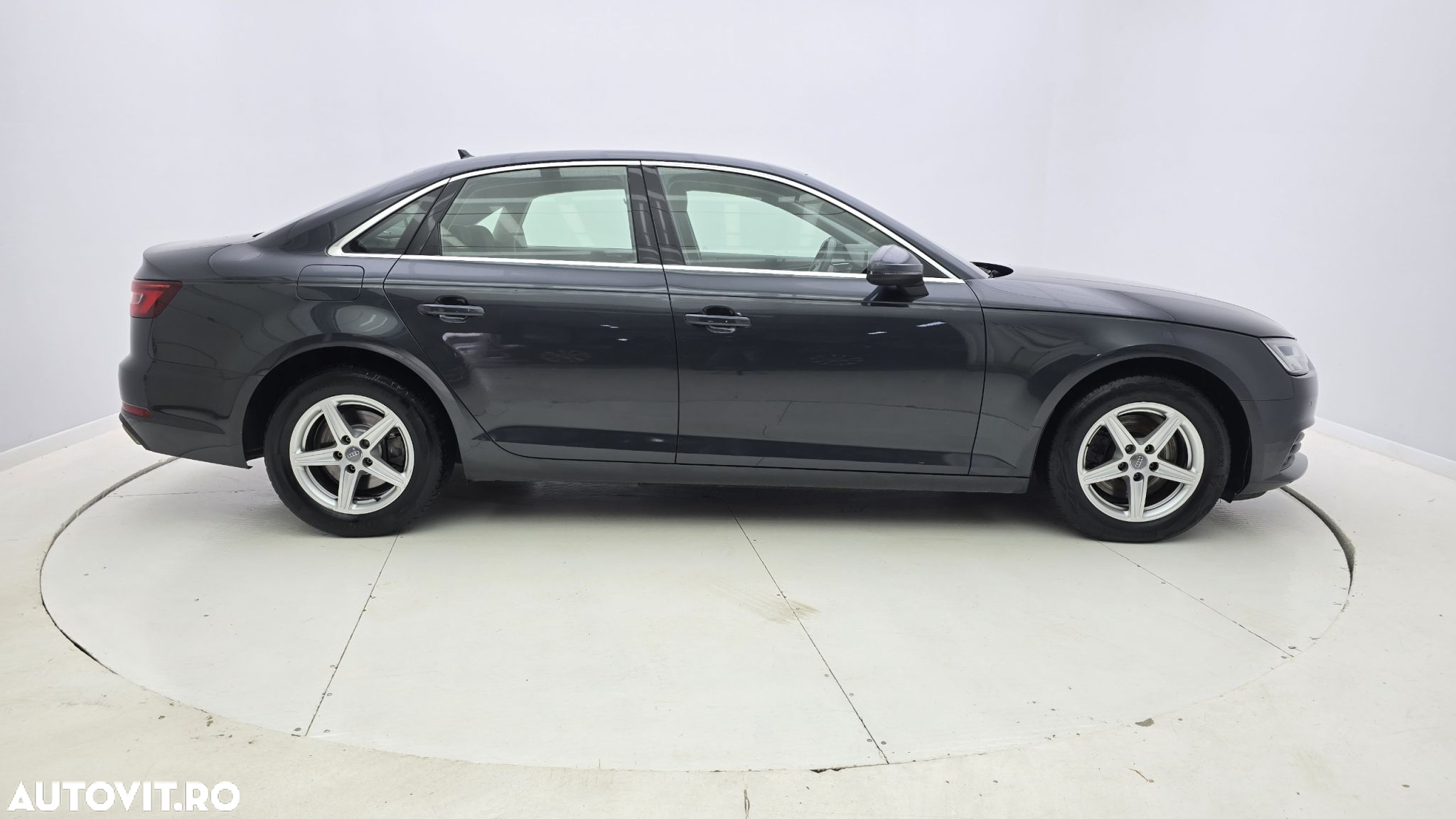 Audi A4 - 5