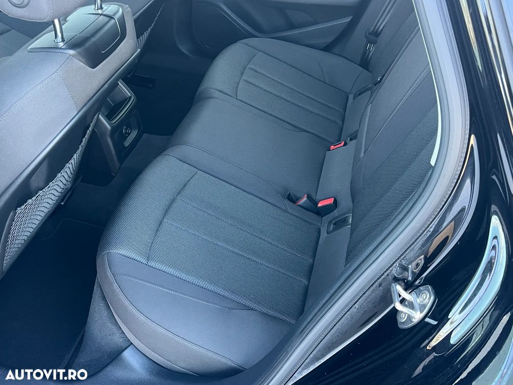 Audi A4 40 TDI S tronic MHEV Basic - 24