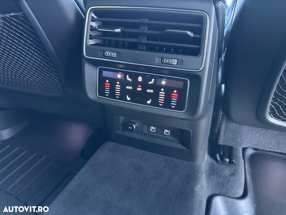 Audi Q8 SUV TFSI quattro 250 kW tiptronic S line business - 21