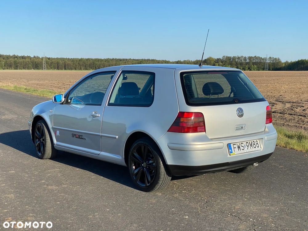 Volkswagen Golf - 5