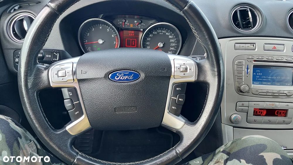 Ford Mondeo - 13