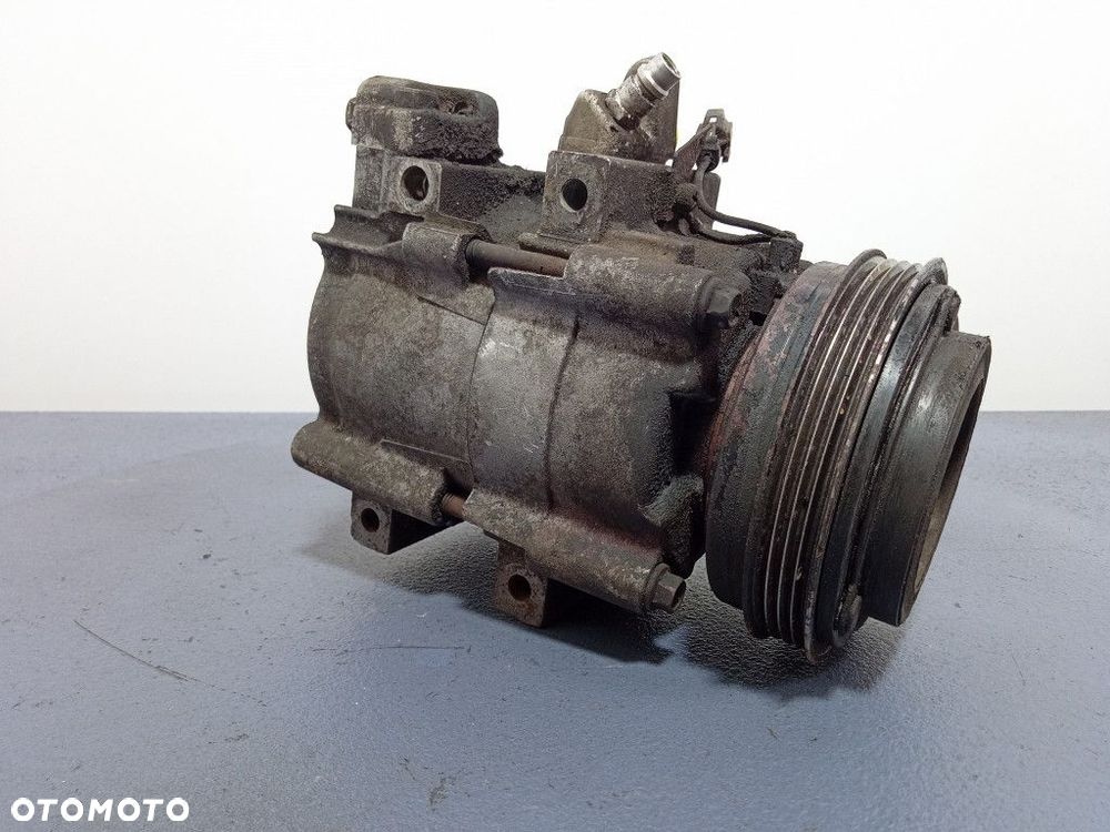 HYUNDAI TERRACAN 3.5 V6 SPRĘŻARKA KLIMATYZACJI - 2