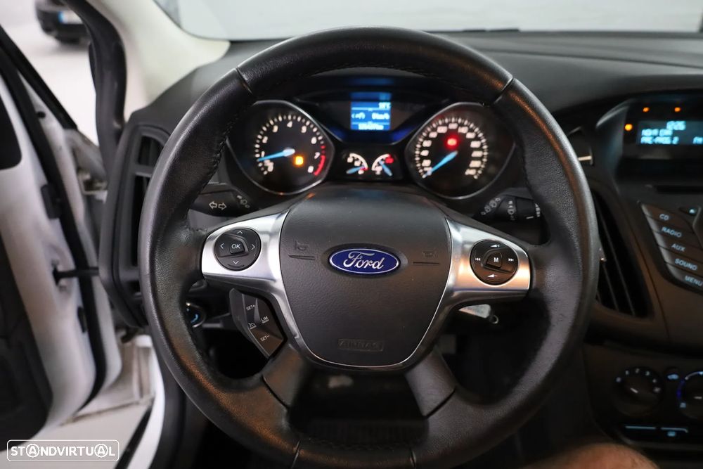 Ford Focus 1.0 EcoBoost S&S Ambiente - 9