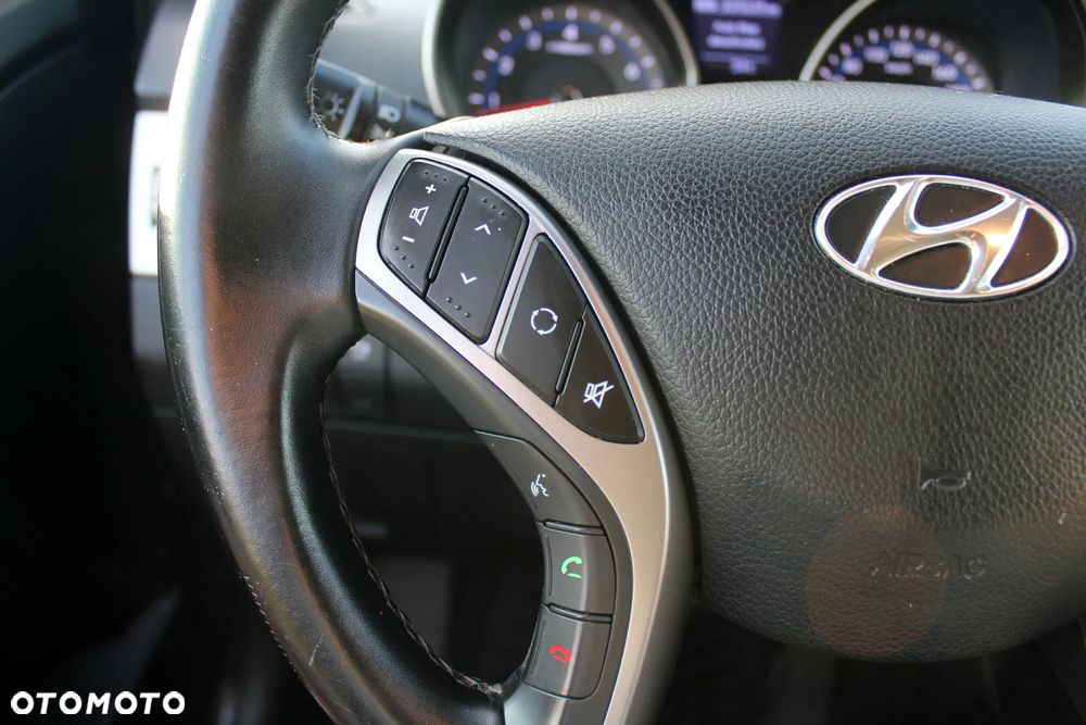 Hyundai i30 1.6 Trend - 33