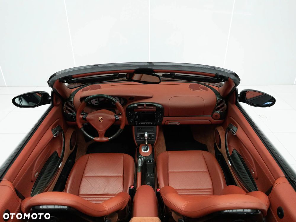 Porsche 911 - 17