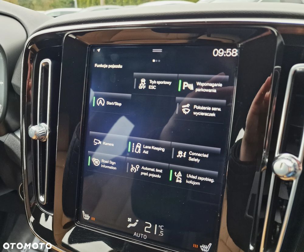 Volvo XC 40 D3 Momentum Pro - 30