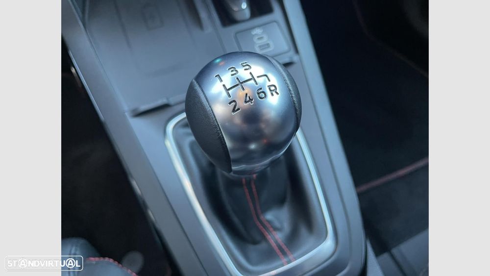 Ford Puma 1.0 EcoBoost MHEV ST-Line X - 12