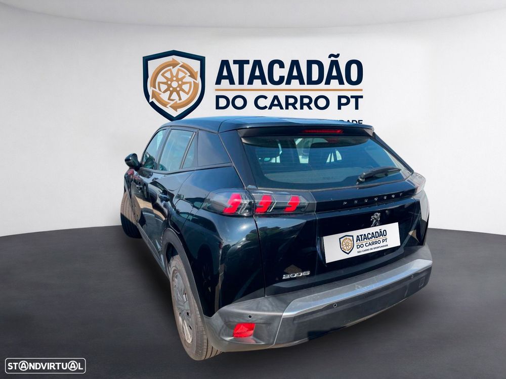 Peugeot 2008 - 8