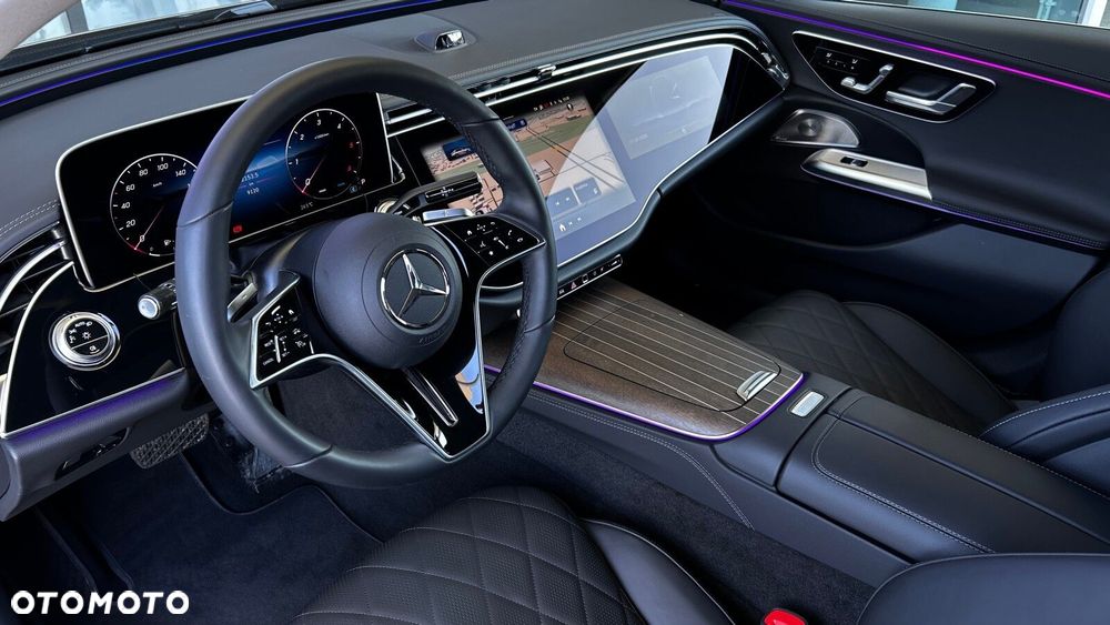 Mercedes-Benz Klasa E 220 d mHEV 4-Matic Exclusive 9G-Tronic - 11