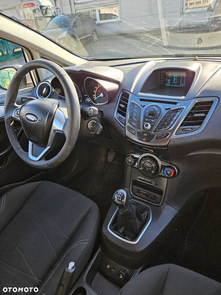 Ford Fiesta 1.0 Trend - 12