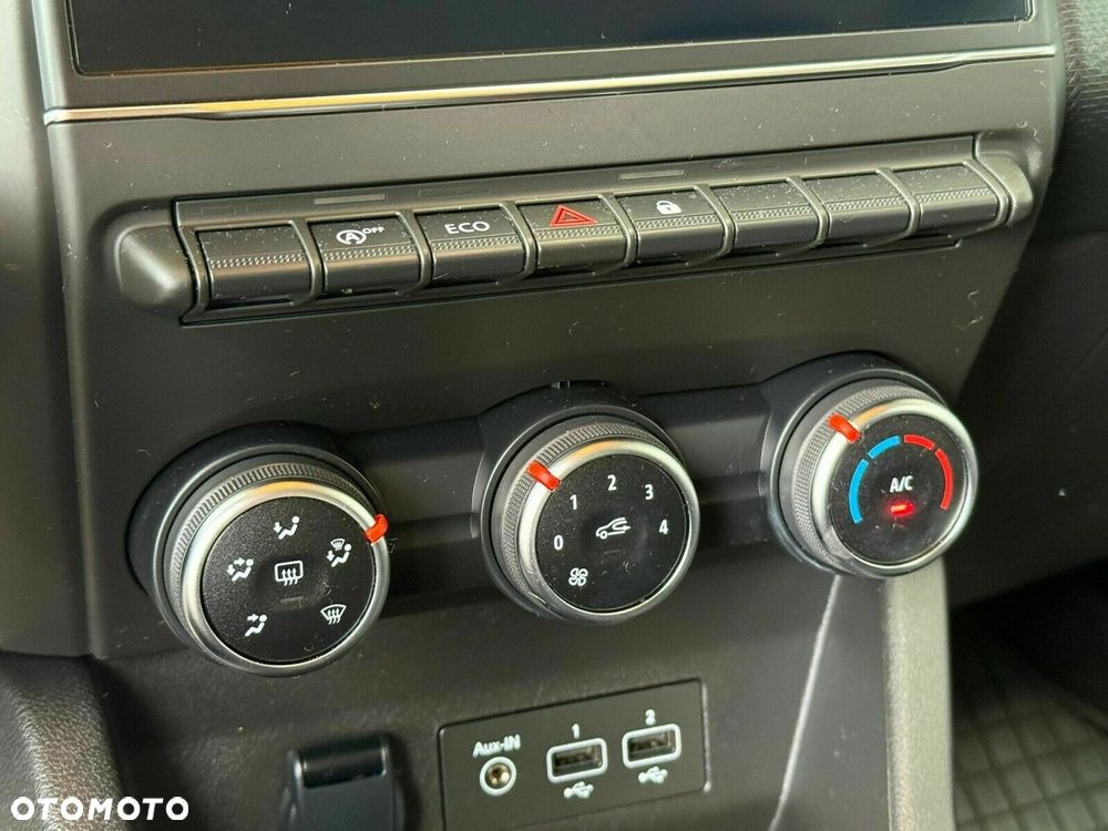 Renault Clio - 21