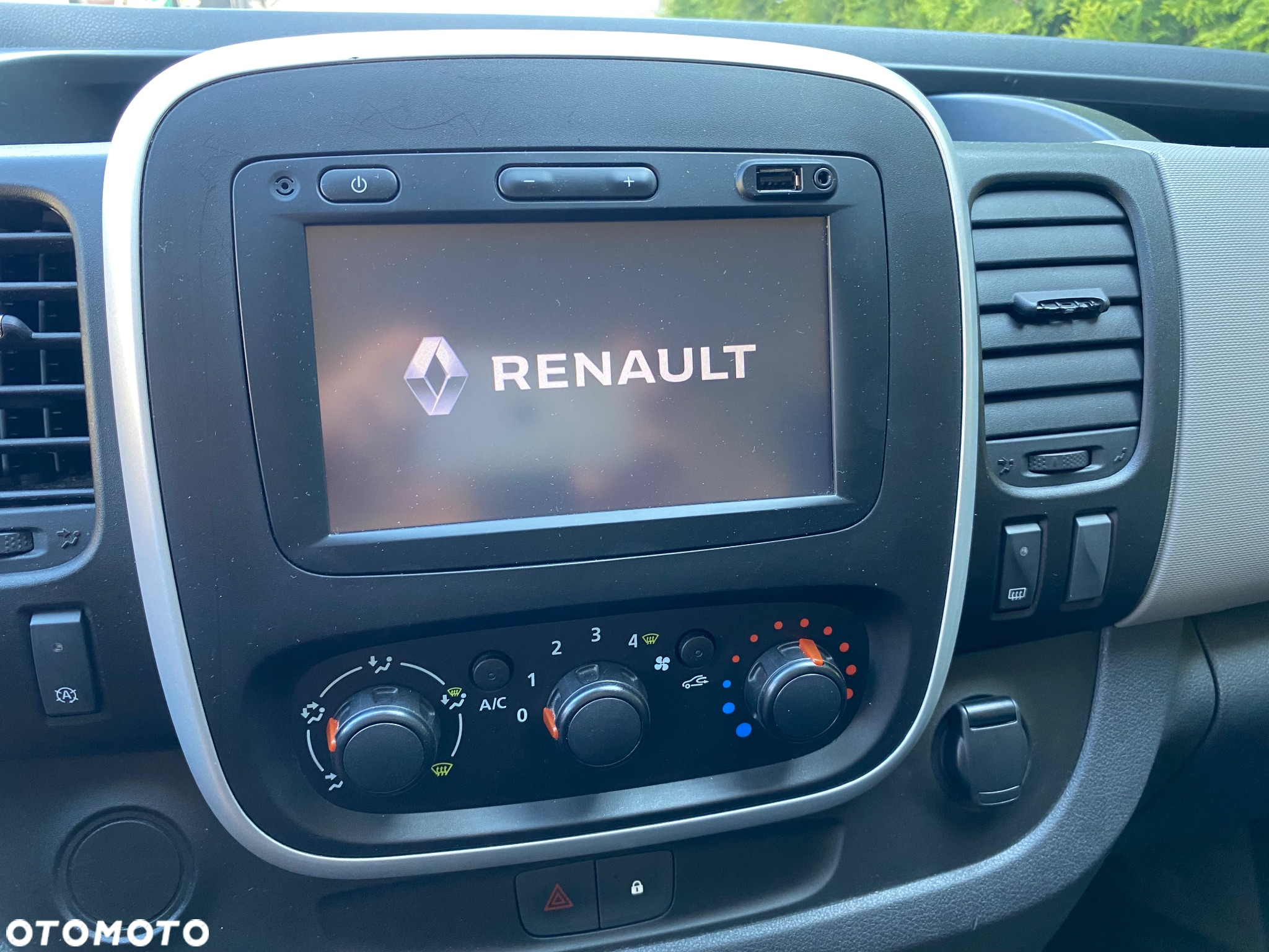 Renault Trafic Grand Passenger 3,0t Pack Clim - 8