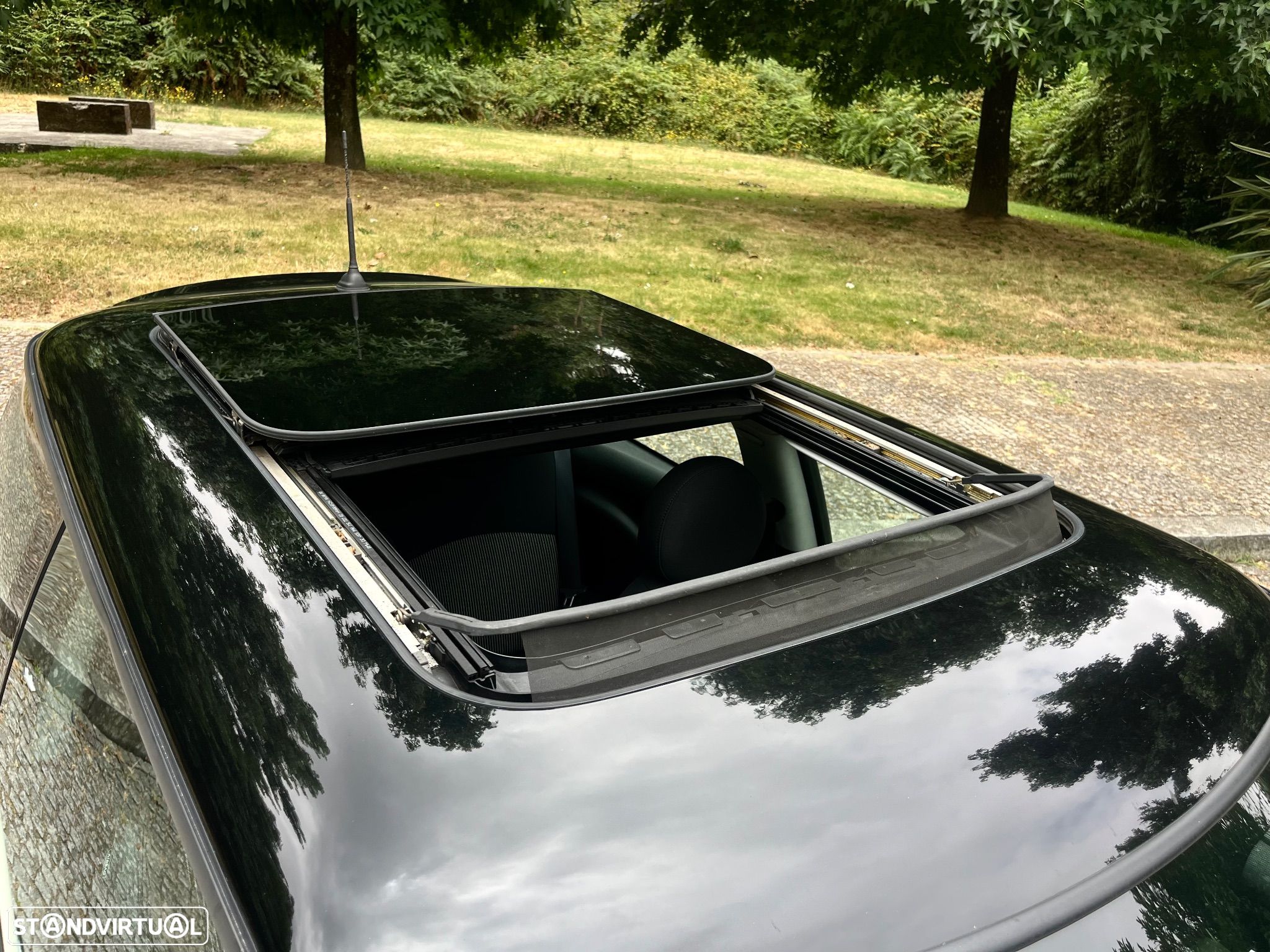 MINI 3 Portas Cooper D - 1