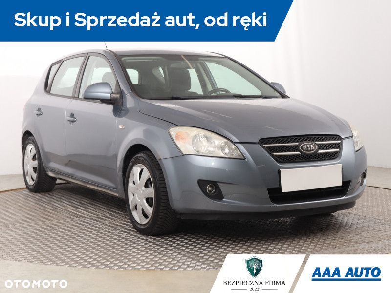 Kia Ceed - 3