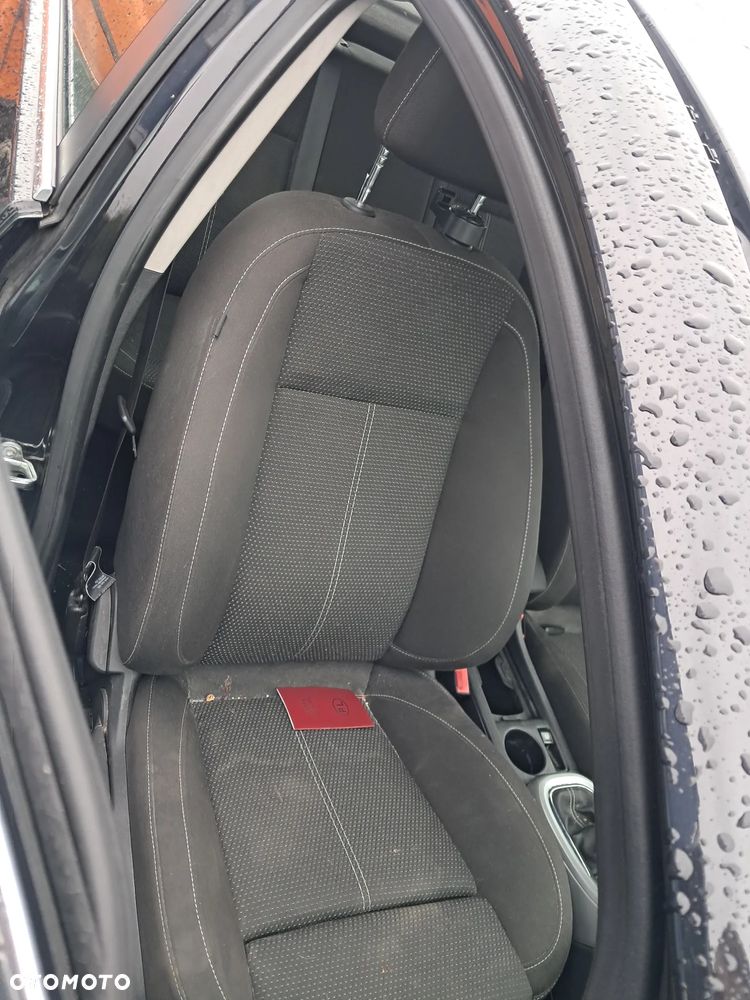 Opel Astra J Xenon Z20R części, karoseryjne, silnikowe, wnętrza - 14