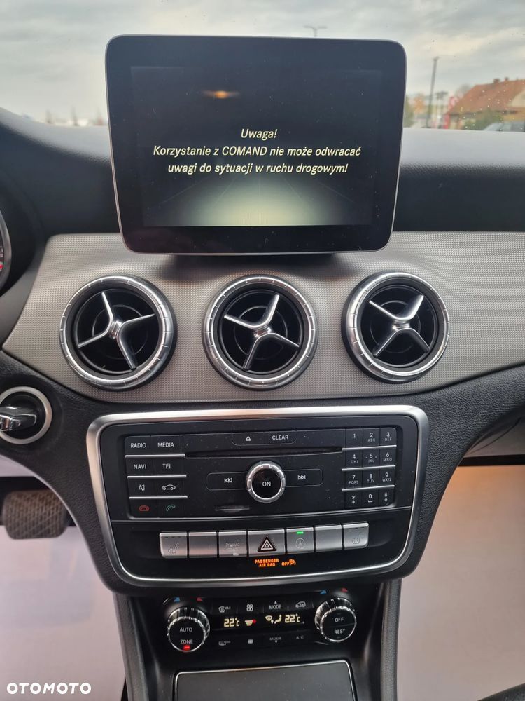 Mercedes-Benz CLA 250 4-Matic AMG Line - 12