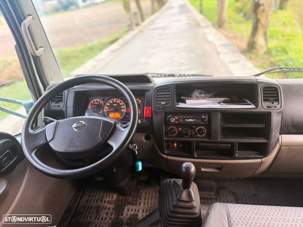 Nissan Cabstar 2.5 dCi 35 - 14