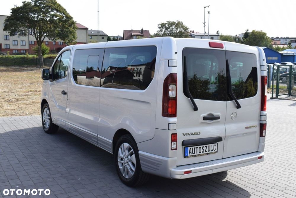 Opel Vivaro - 10