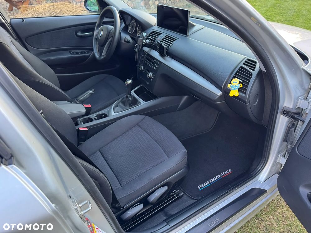 BMW Seria 1 116i - 9