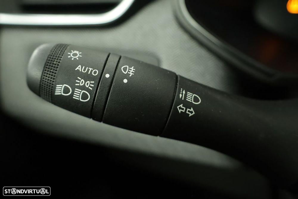 Renault Clio 1.0 TCe Techno - 16