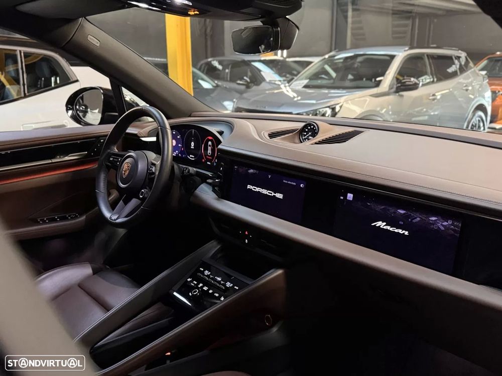 Porsche Macan Electric 4 - 29