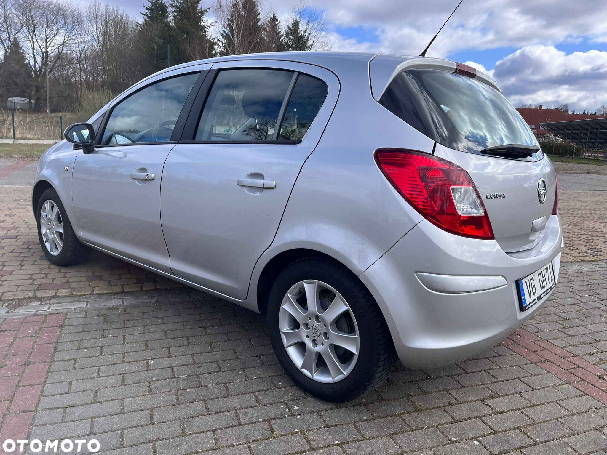 Opel Corsa 1.4 16V Color Elegance - 4