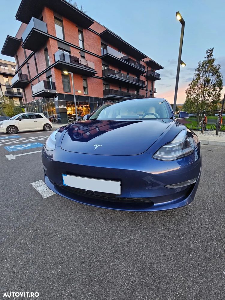 Tesla Model 3 Langstreckenbatterie Allradantrieb Dual Motor - 8