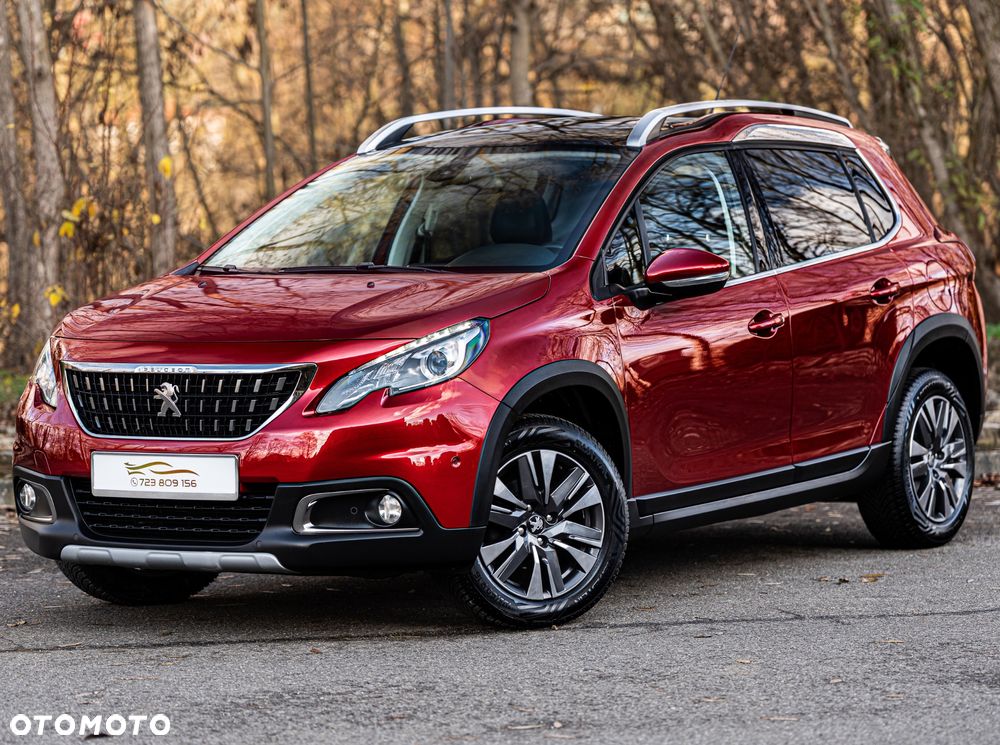 Peugeot 2008 1.6 BlueHDi Allure S&S - 19