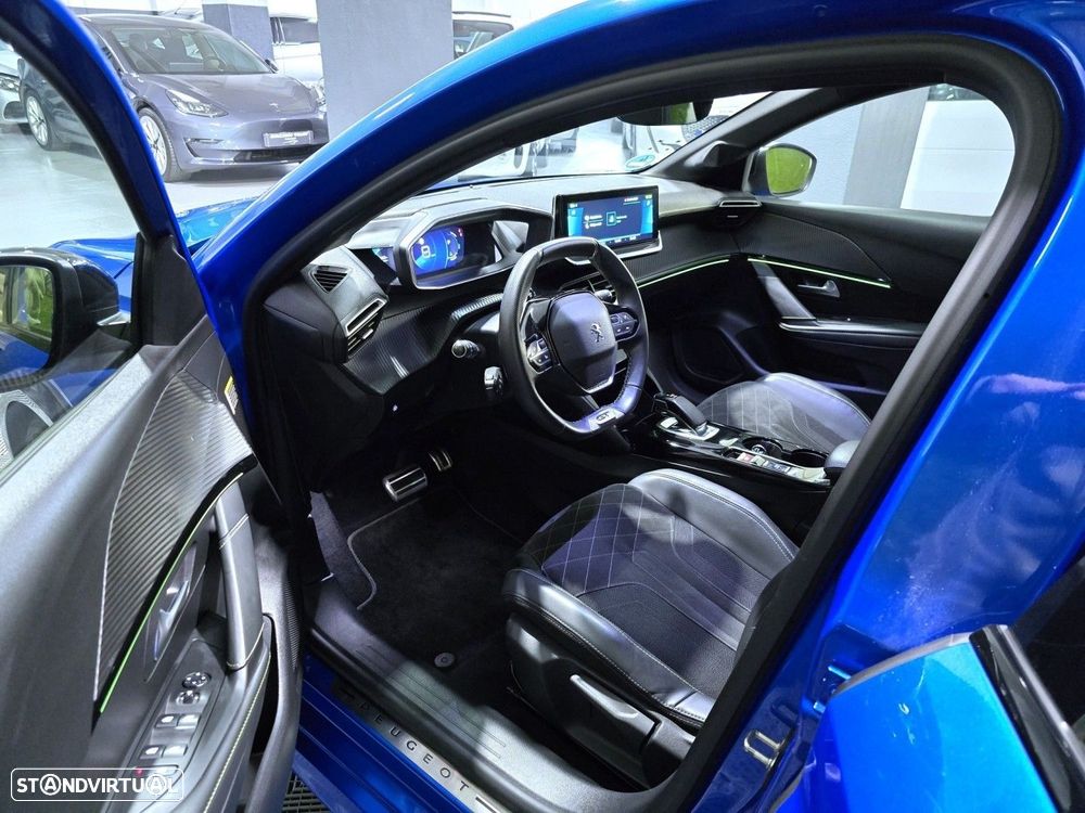 Peugeot e-208 50 kWh GT Line - 11