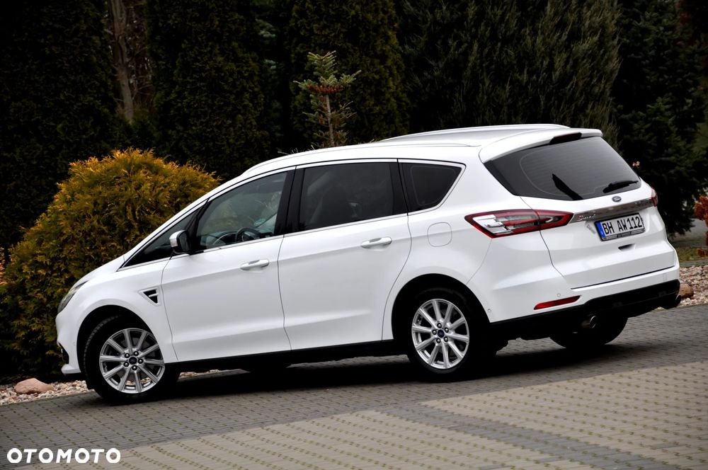 Ford S-Max 2.0 TDCi Titanium PowerShift - 24