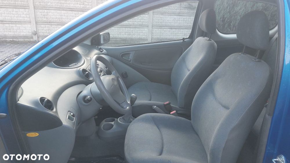 Toyota Yaris - 11