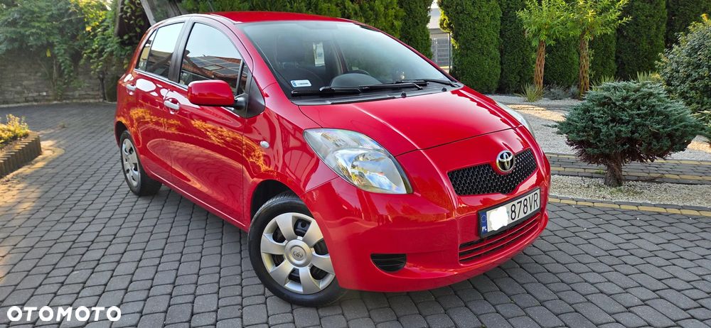 Toyota Yaris 1.3 Luna A/C - 2