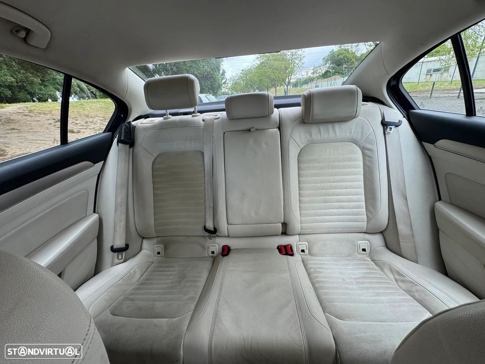 VW Passat 2.0 TDI Highline DSG - 10