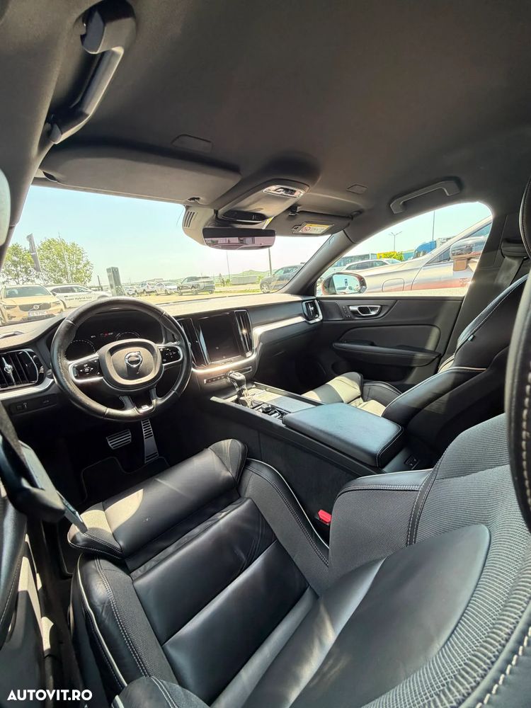 Volvo S60 T5 R-Design - 13