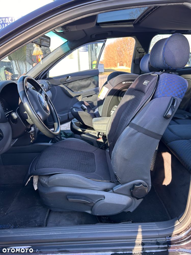 Audi A3 3-drzwiowe 1.6 Attraction - 8